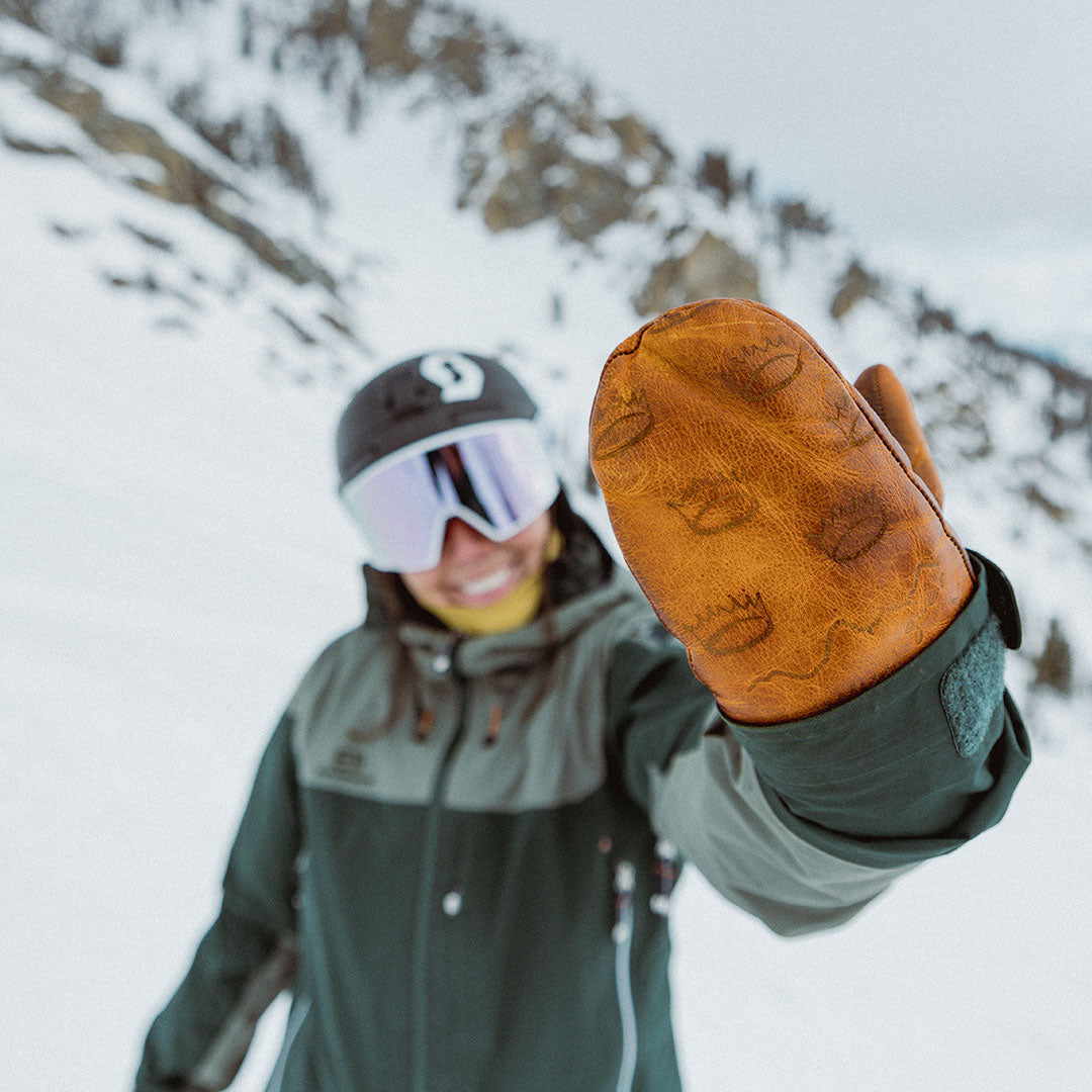 Limited Edition VBP x Give'r Classic Mittens